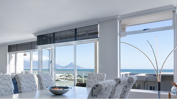 佛山樓上樓門窗廠家的高端門窗價格怎么樣？