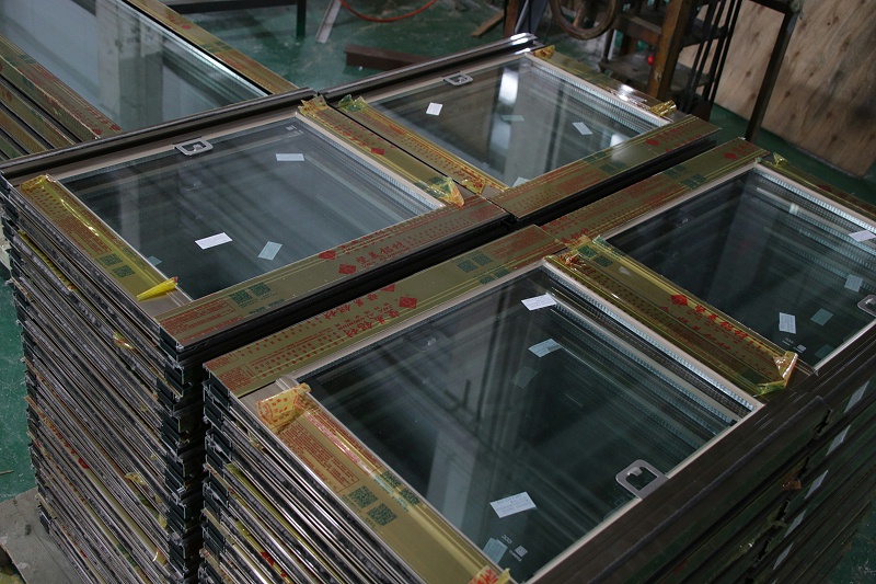 佛山鋁合金門窗哪家好？門窗十大品牌樓上樓高端門窗的優(yōu)勢在哪里？