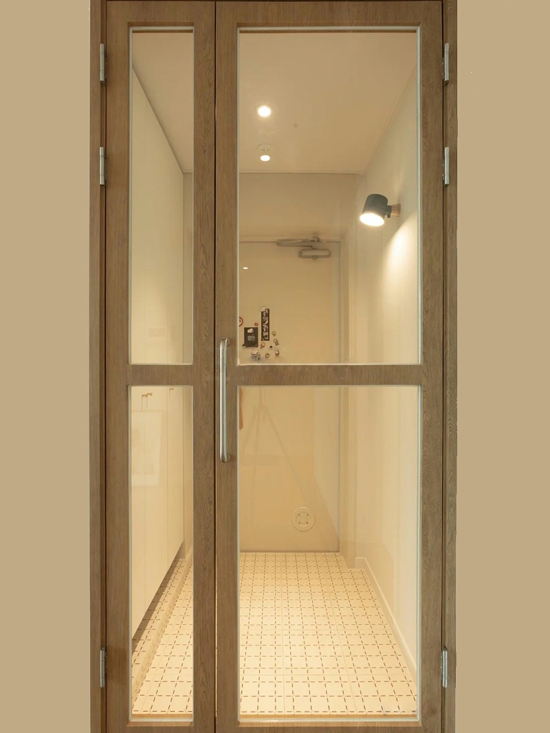 鋁木門窗和實木門窗的區(qū)別你搞懂了嗎?！