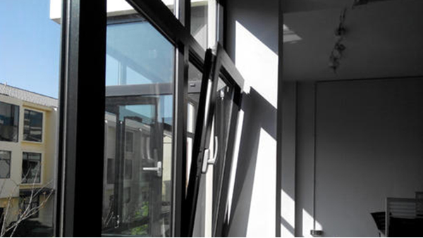 都2020年了，你還在與高端門窗談價格，和低端門窗談質(zhì)量？