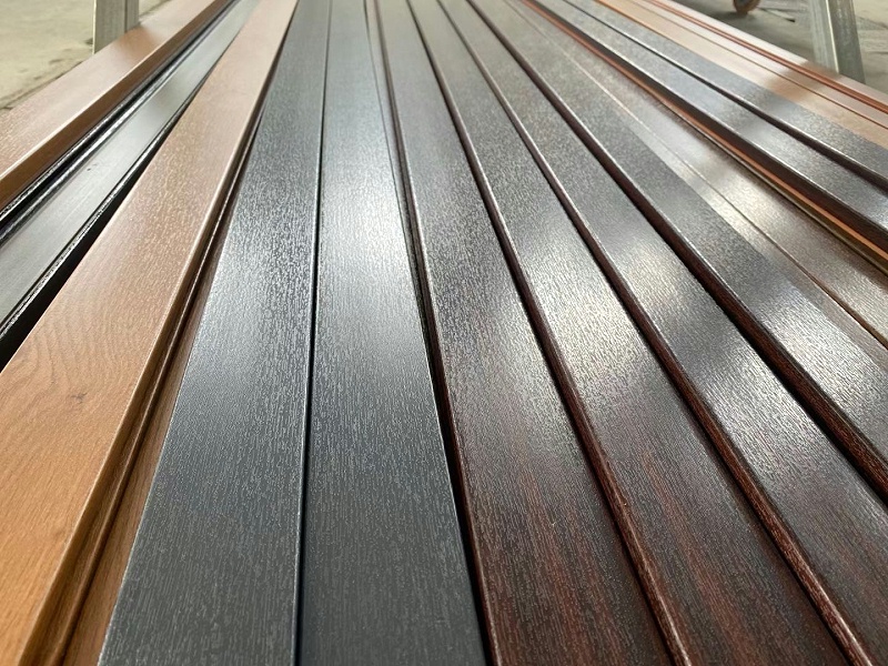 健康鋁木門窗流行的原因是什么？裝在室內(nèi)好看嗎？需注意什么問題？