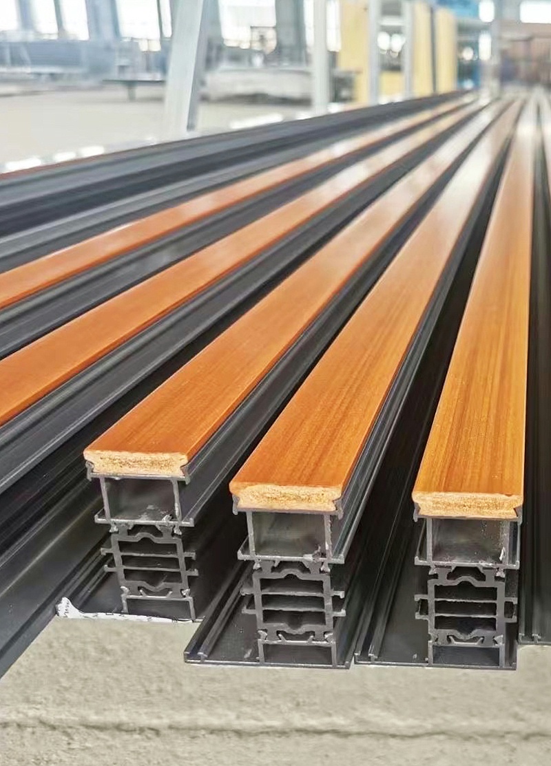 鋁合金門窗怎么選？什么樣的更好用？我家換了三次門窗，可以說一說感受！