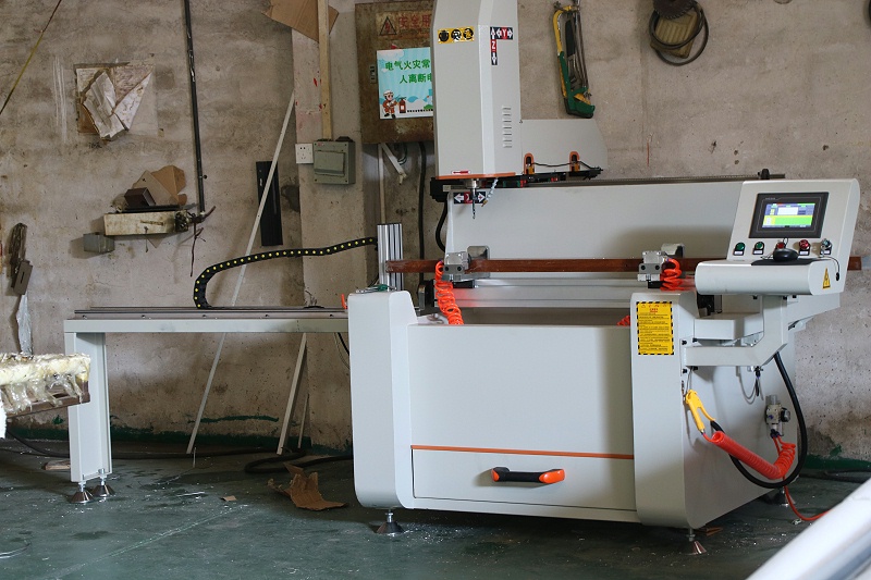 真正懂門窗的人，家里都在用這種鋁合金門窗！