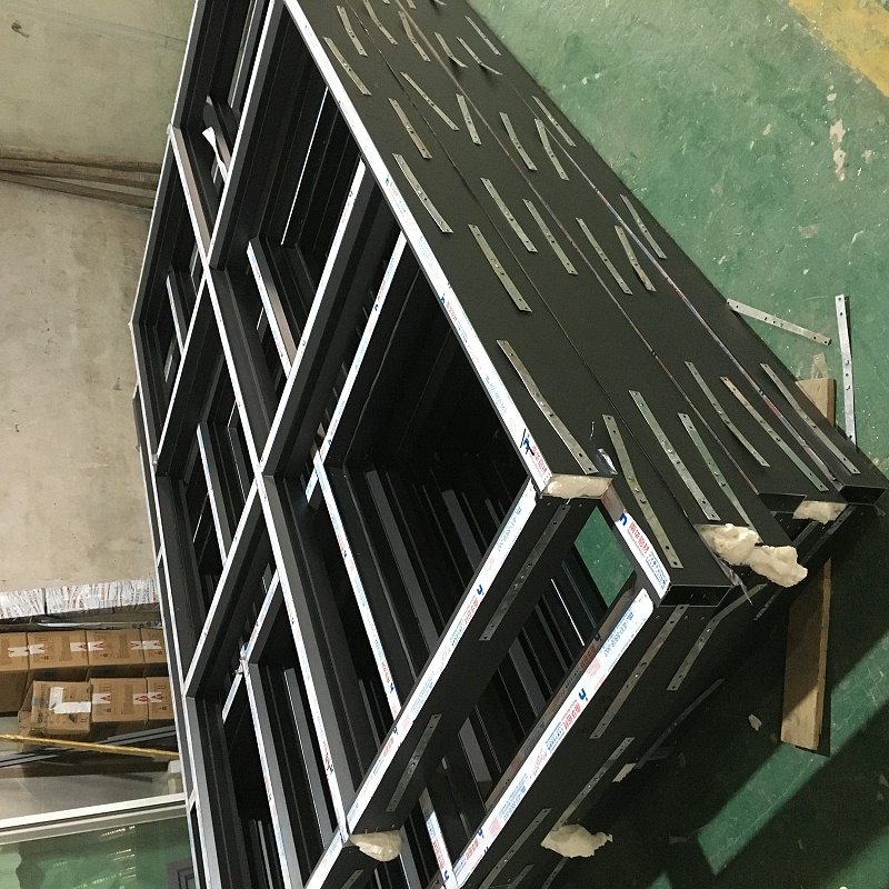 有了樓上樓這款高端鋁合金門窗，每晚都是平安夜！