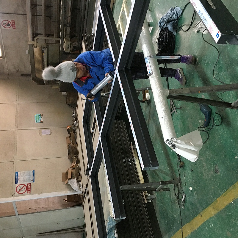 堪比美的暖風(fēng)機(jī)的鋁木復(fù)合門(mén)窗，助你輕松抵御寒冬！